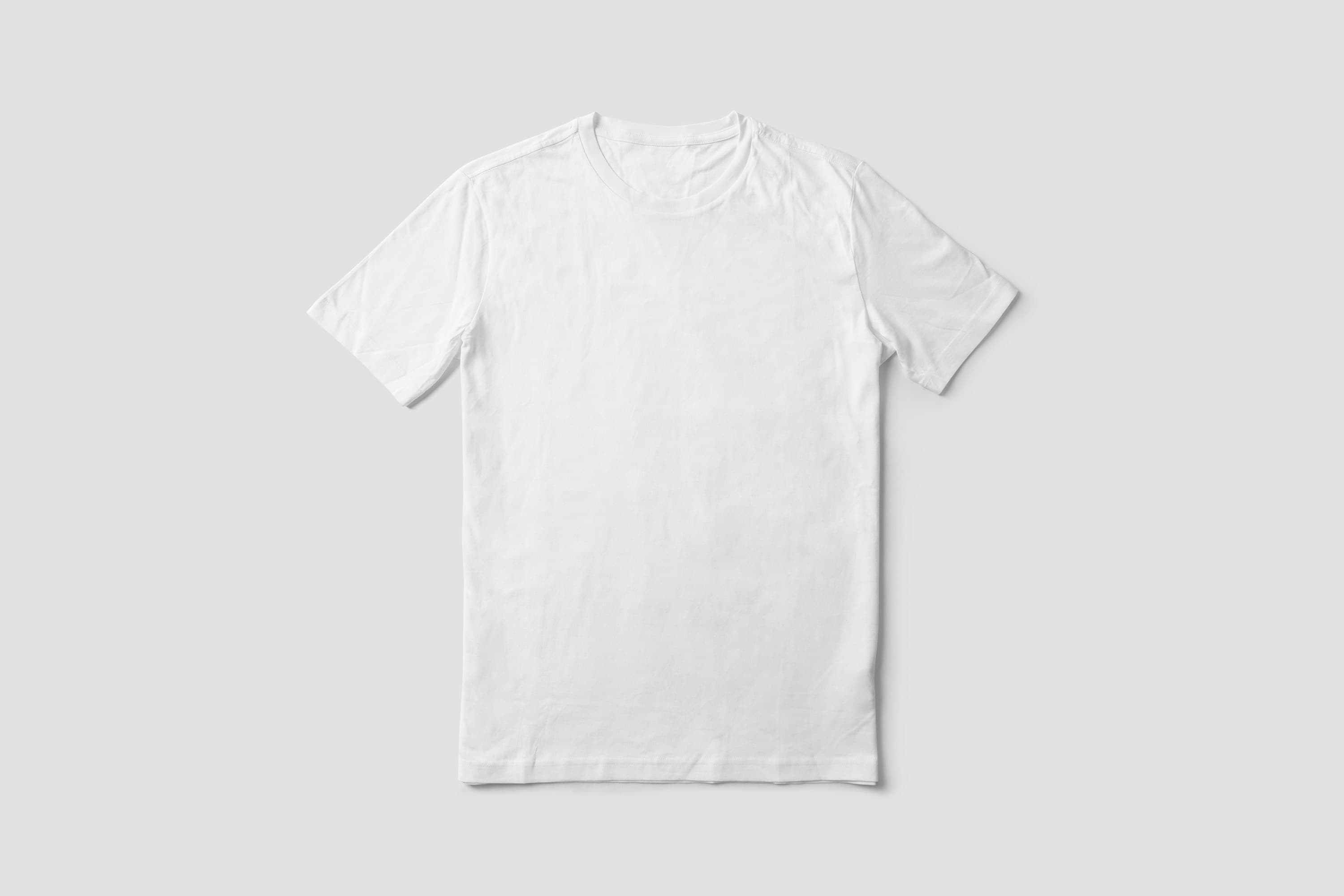 T-shirt blanc à plat